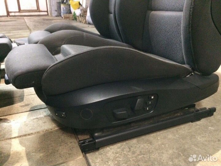 Комплект салона на АКПП автомобиль Bmw e90