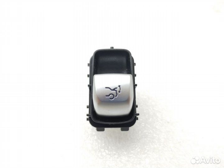 Кнопка открывания багажника передняя правая