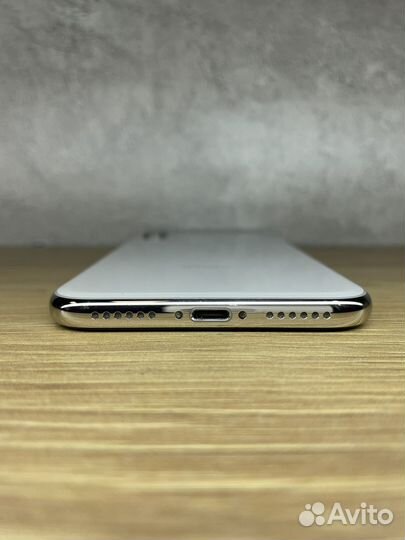 iPhone X, 256 ГБ