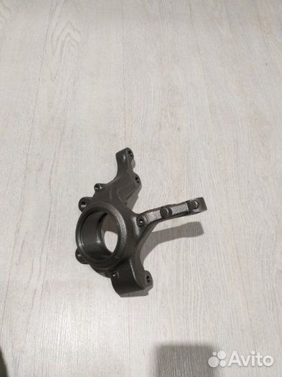 Кулак поворотный Цапфа Ступица в сборе Renault log