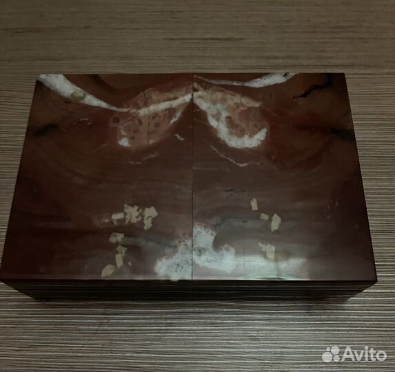 Шкатулка из натурального камня, яшма