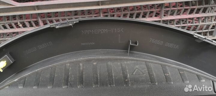 Расширитель арки крыла Nissan X-Trail T31 передний