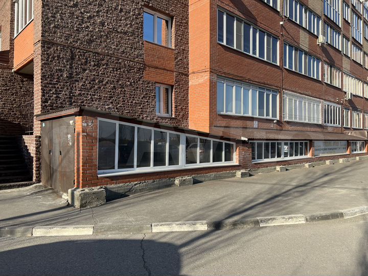 Торгово-офисное помещение - 122 м²