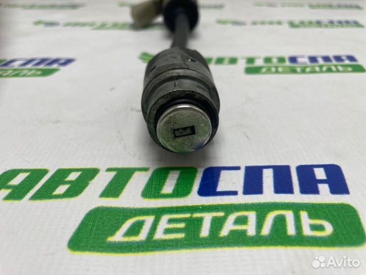 Замок капота передний Ford C-Max qxwb 2010