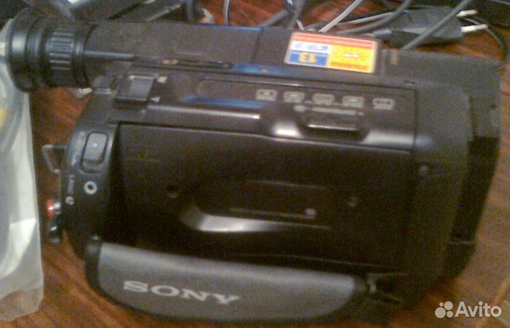 Видеокамера sony Handycam 220х
