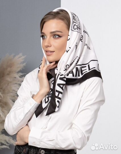 Платок chanel