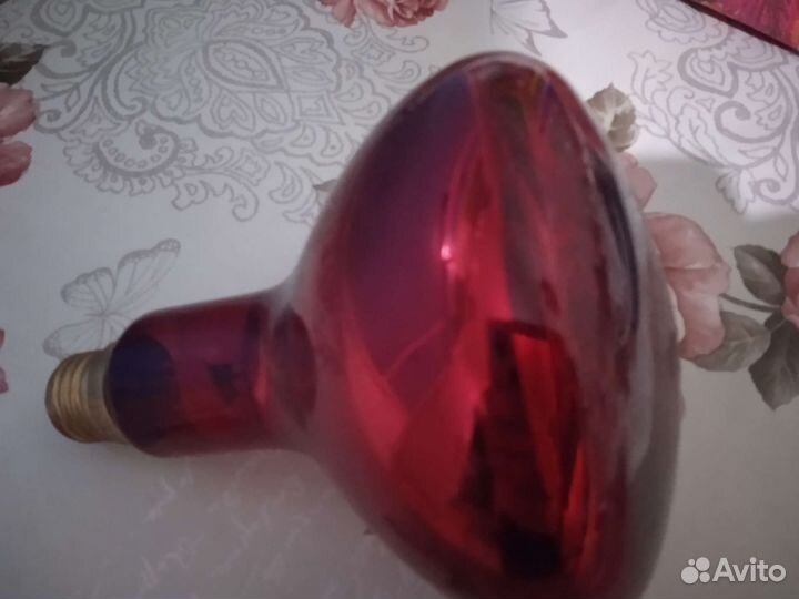 Лампа для обогрева цыплят