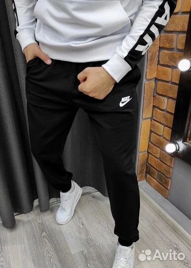 Спортивные костюмы Nike