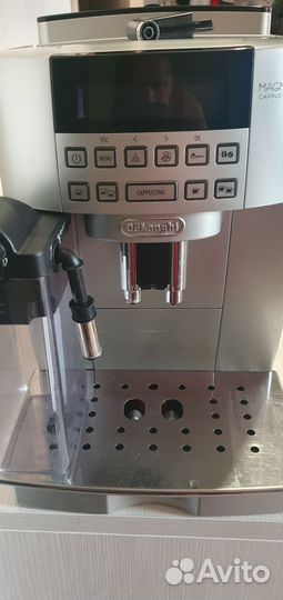 Кофемашина delonghi magnifica s cappuccino