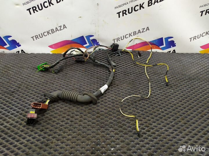 Проводка левой двери (коса) Daf XF105
