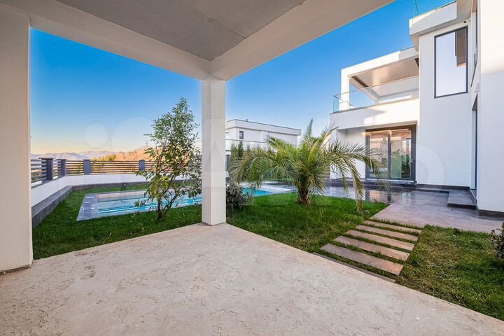 Дом 360 м² на участке 10 сот.