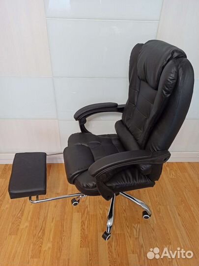 Офисное кресло