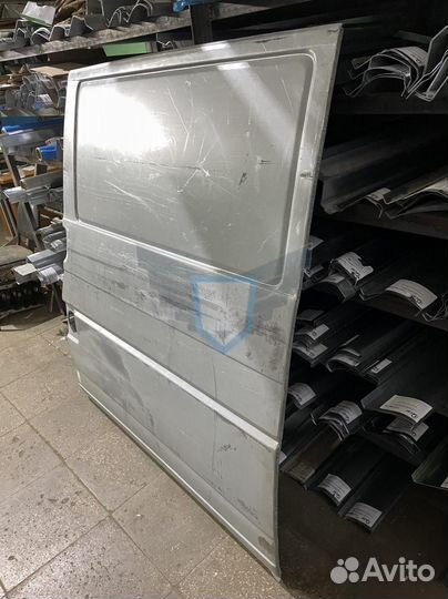 Панель левая Volkswagen Transporter T4 полная