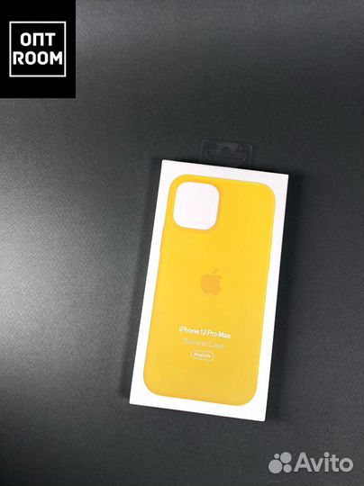 Силиконовый чехол на iPhone 12 ProMax