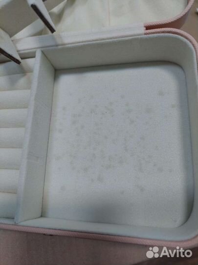 Шкатулка для украшений сундучок