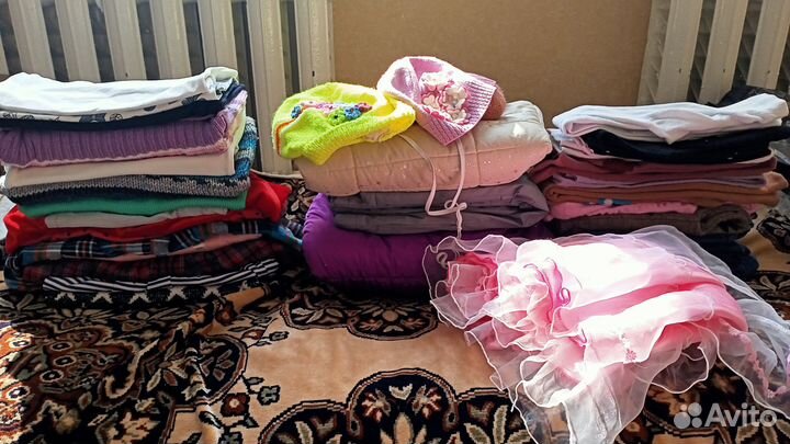 Вещи на девочку пакетом 98-104 размер
