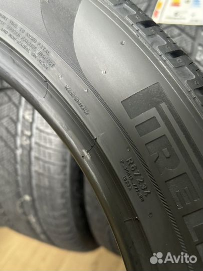 Pirelli Scorpion Winter 285/40 R22