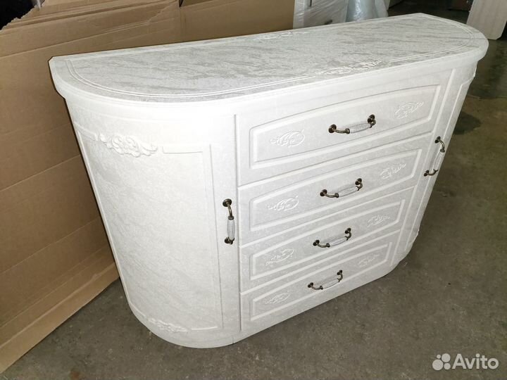 Комод с радиусными фасадами
