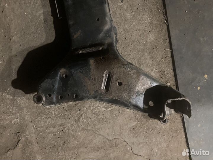 Подрамник нисан альмера классик