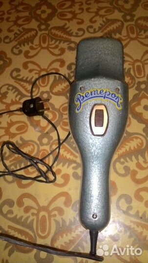 Пылесос-щётка 