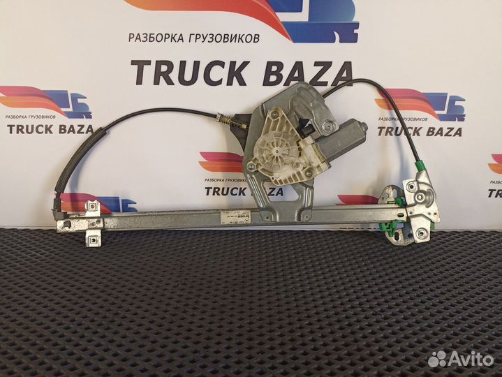 Стеклоподъемник электрический левый