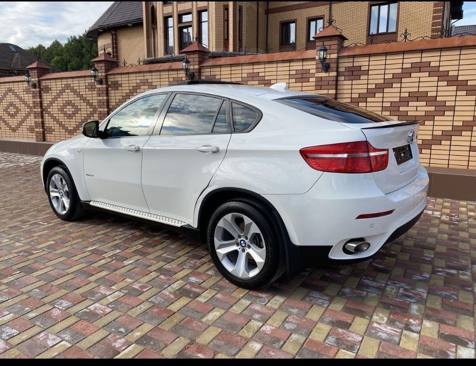 BMW X6: фото владельца