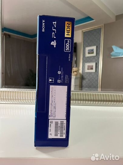 Новая Sony Playstation 4 Slim