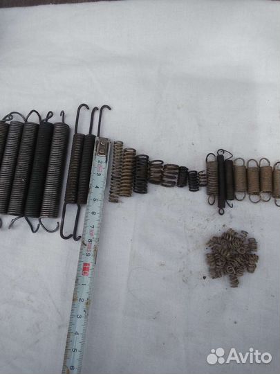 Пружинки двернве,разные