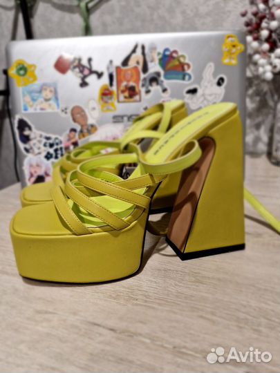 Туфли женские