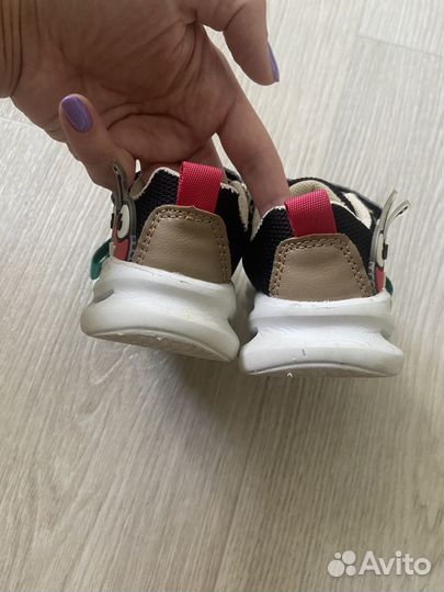 Кроссовки детские летние