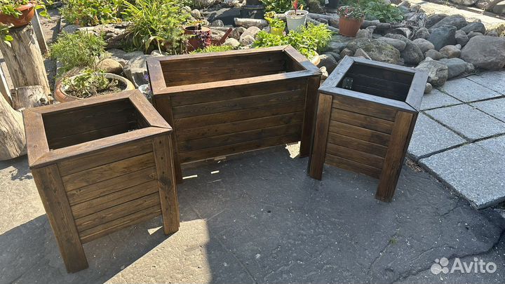 Кашпо-вазон деревянное