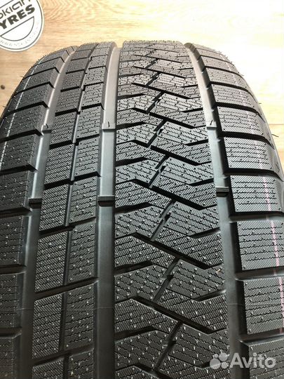 Triangle Snowlink PL02 275/50 R20