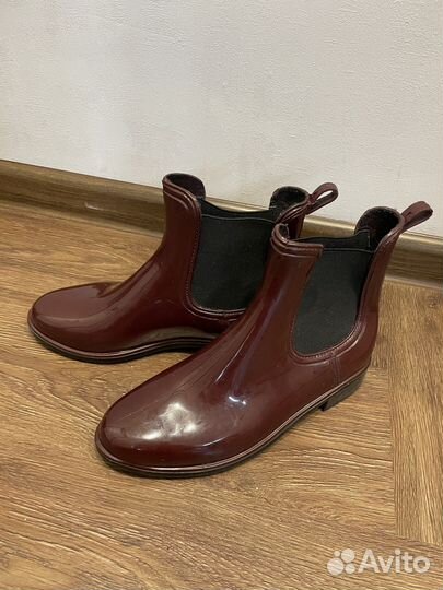 Резиновые сапоги