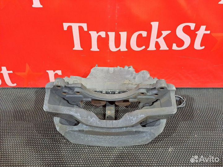 Суппорт правый