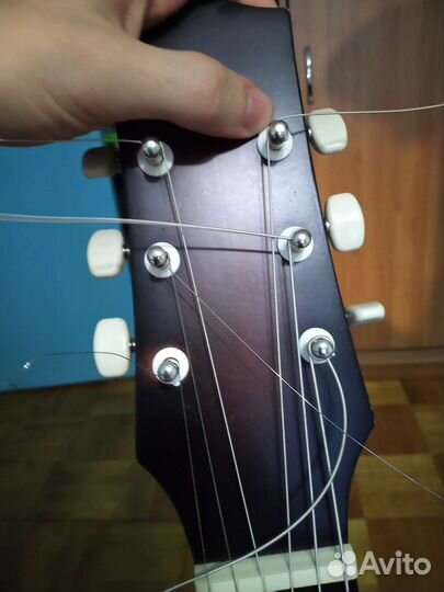 Акустическая гитара