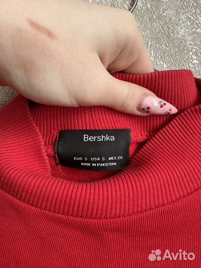 Укороченный свитшот Bershka