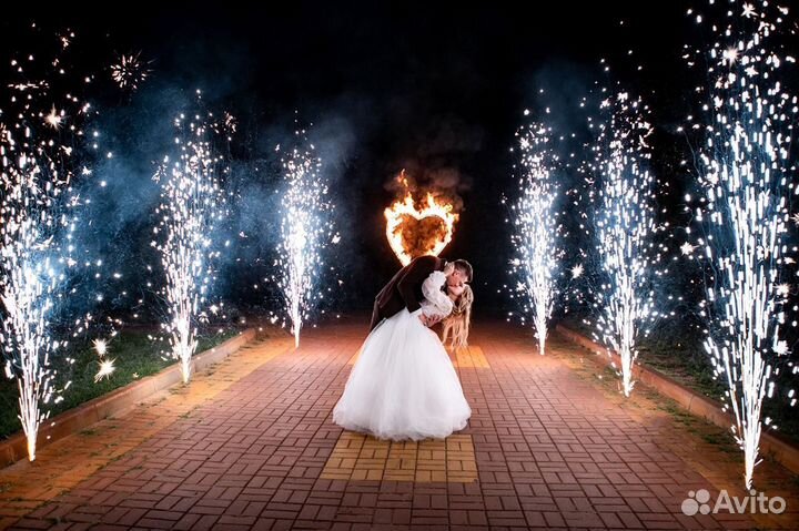 Холодные фонтаны на свадьбу