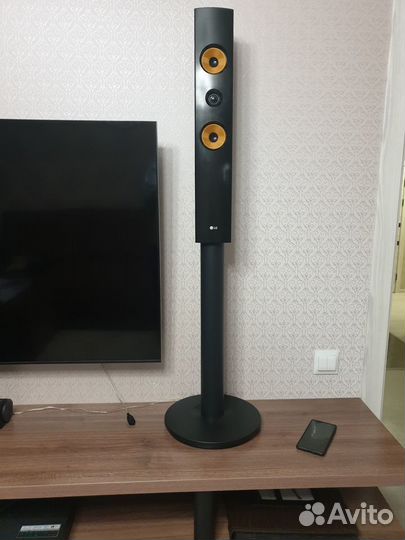 Blu-Ray 3D Домашний кинотеатр с караоке LG LHB755