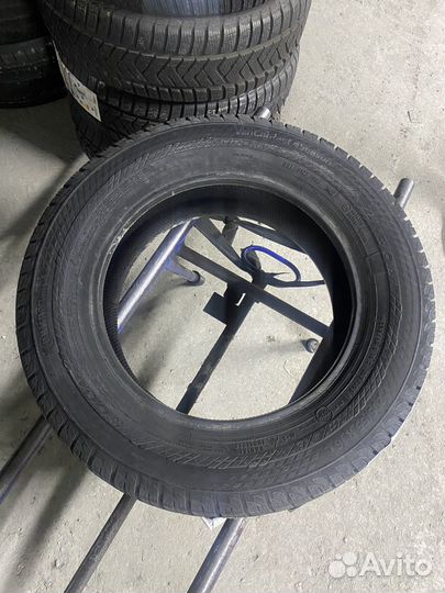 Continental VanContact 4Season 205/65 R16C