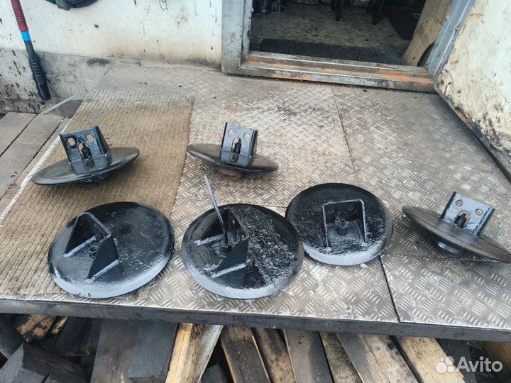 Опора подушки подвески верхняя Volvo FH12