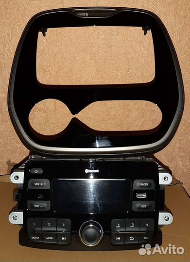 Автомагнитола Renault