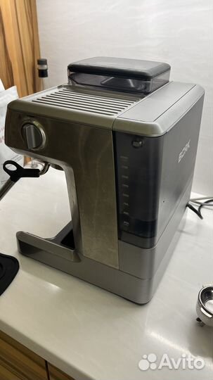 Кофемашина Bork c801