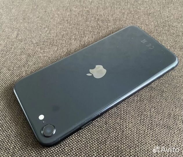 iPhone SE (2020), 64 ГБ