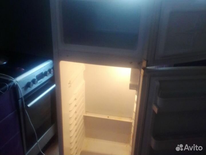 Холодильник на запчасти