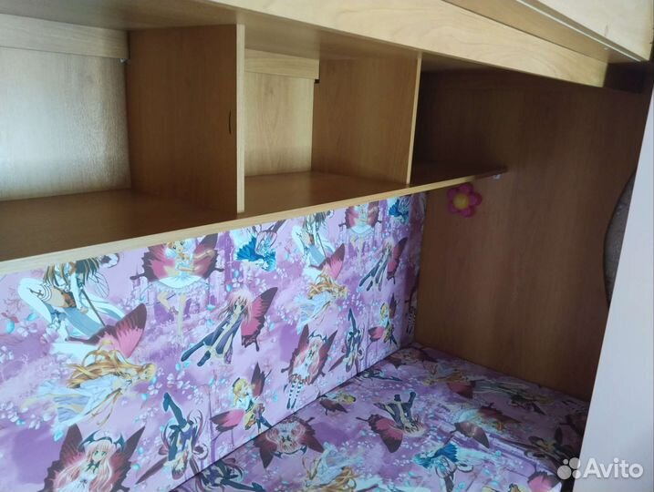 Детская двухярусная кровать