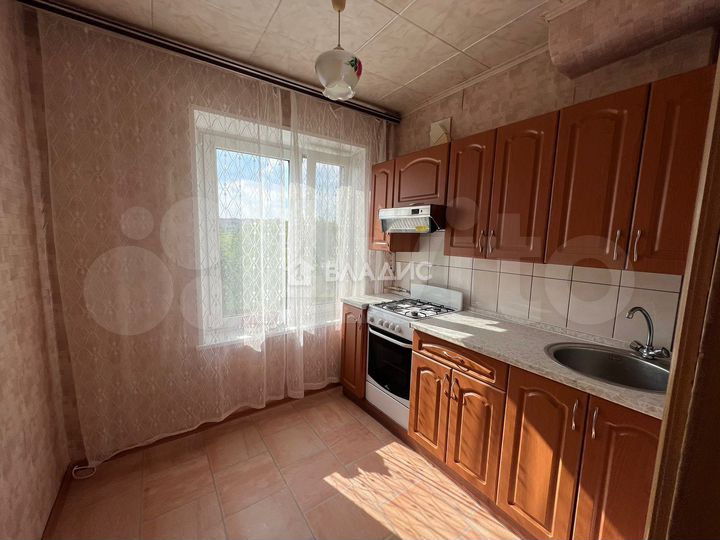 2-к. квартира, 44 м², 3/5 эт.