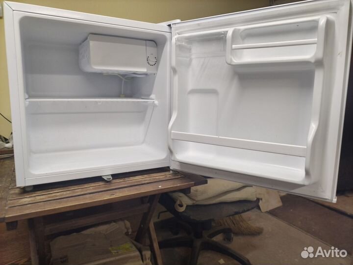 Холодильник бу маленький