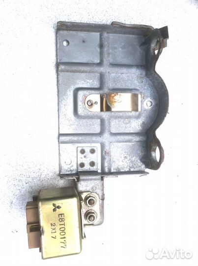 Реле топливного насоса Mitsubishi