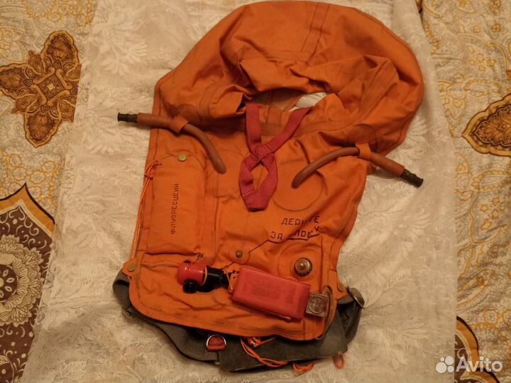 Авиционный спасательный жилет для десантников