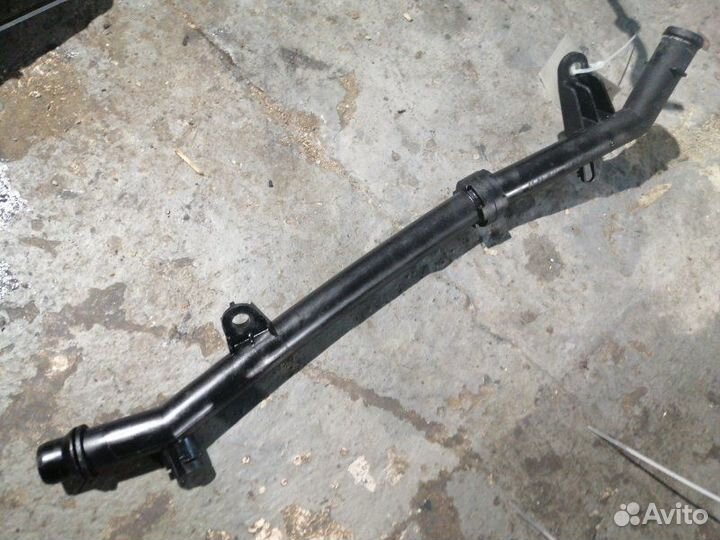 Трубка системы охлаждения Mercedes Benz C200 W204